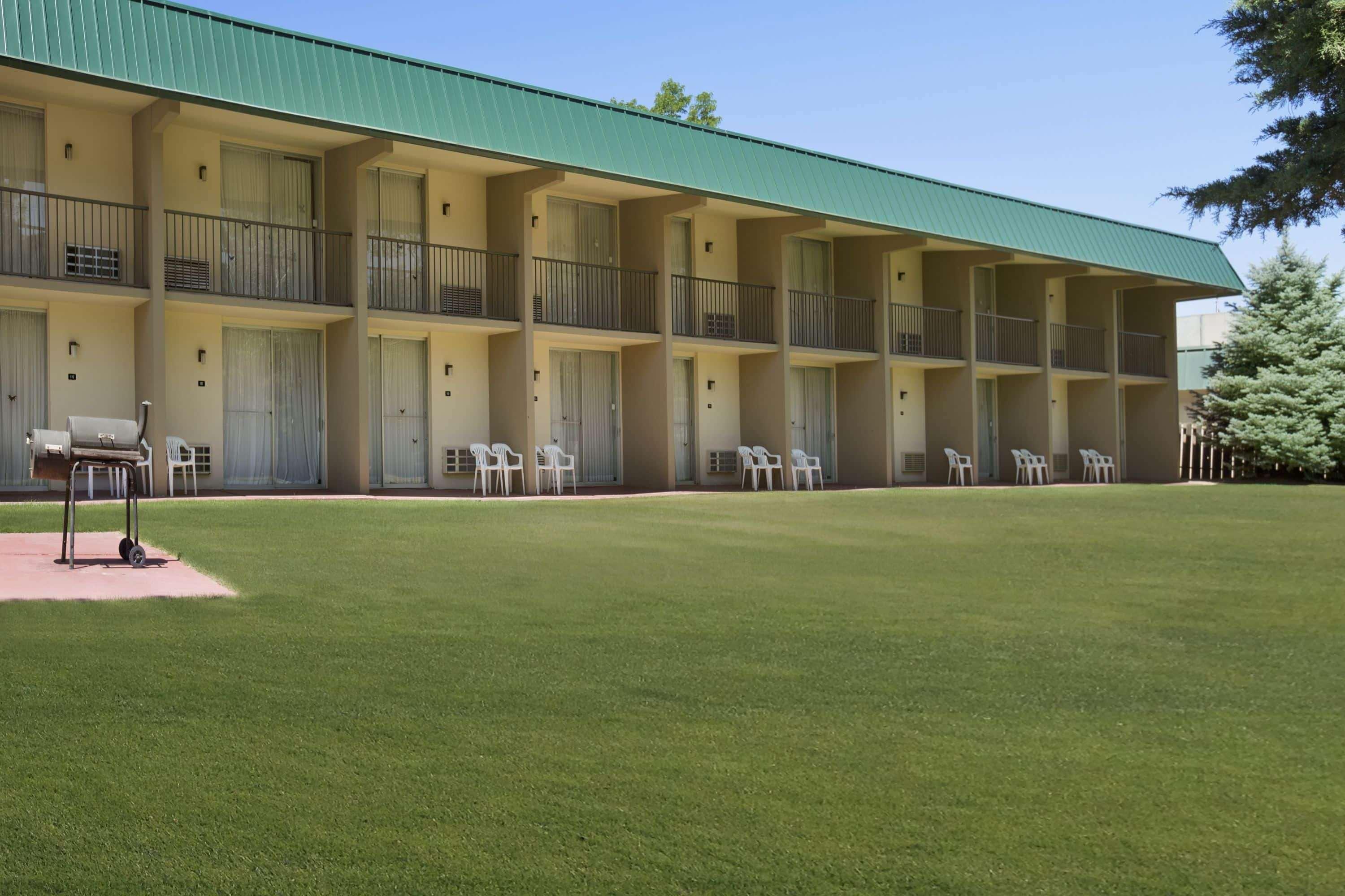 Hotel Ramada By Wyndham Grand Junction Exterior foto
